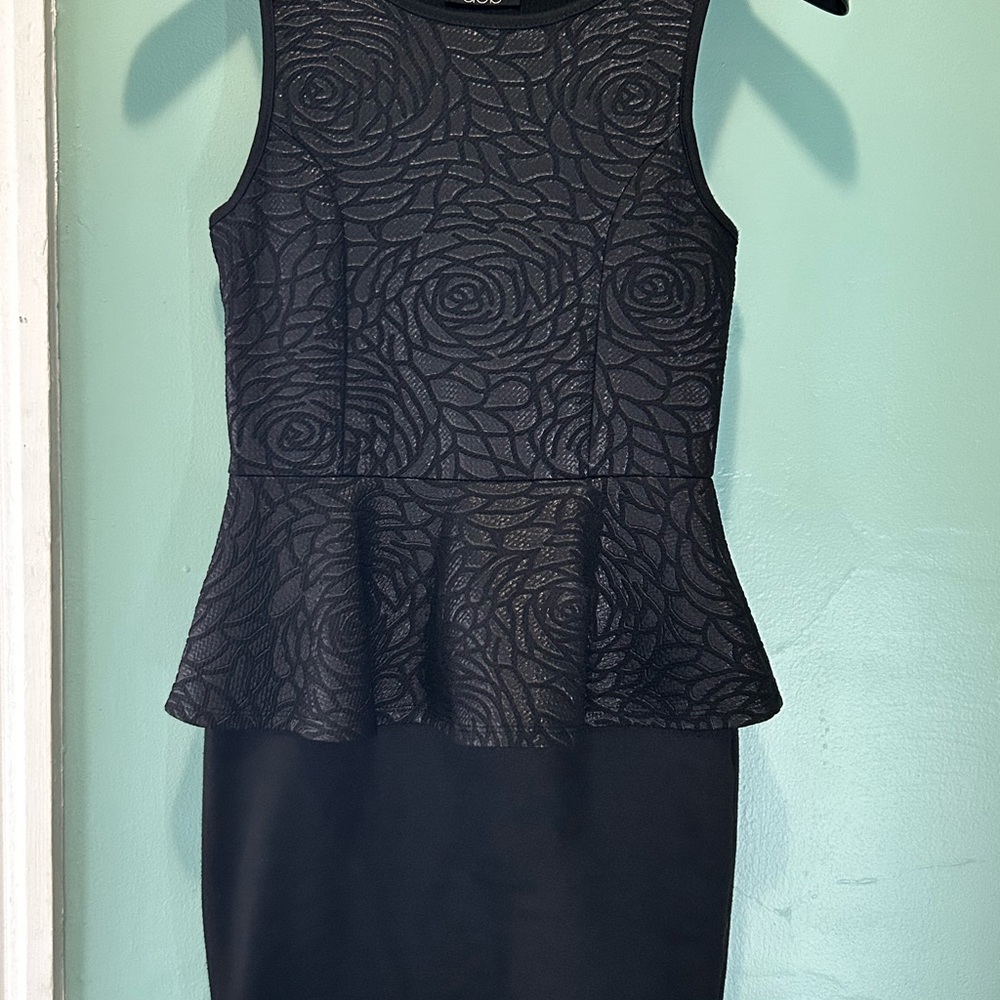 Deb Black Sleeveless Peplum Rose-Pattern Dress